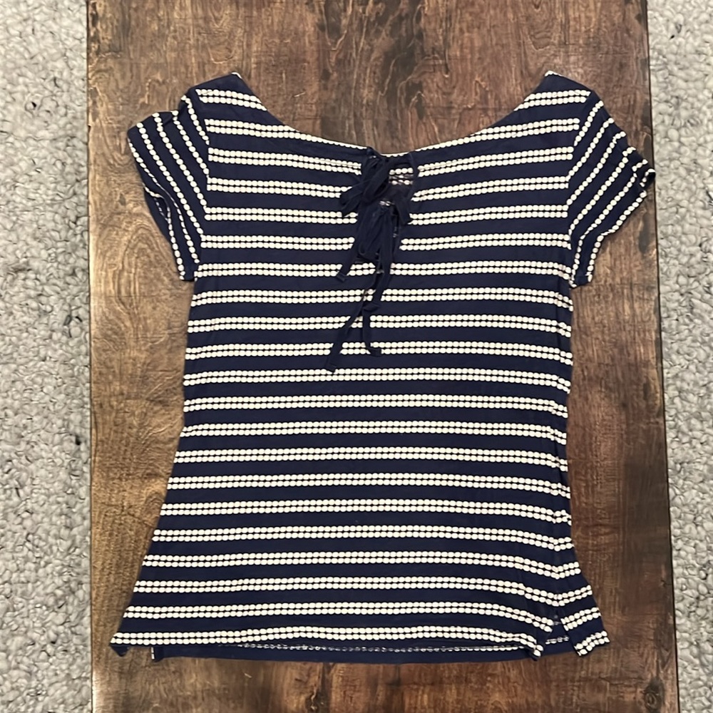 🖌️📔 Anthropologie Pilcro Dotted Stripe Tee with Tie Back Closure, size Medium